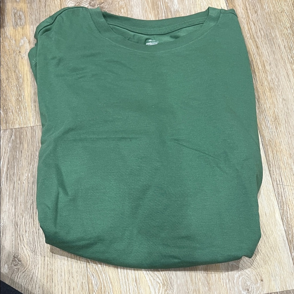 H&M Men's Short Sleeve Crew Tee in Forest Green